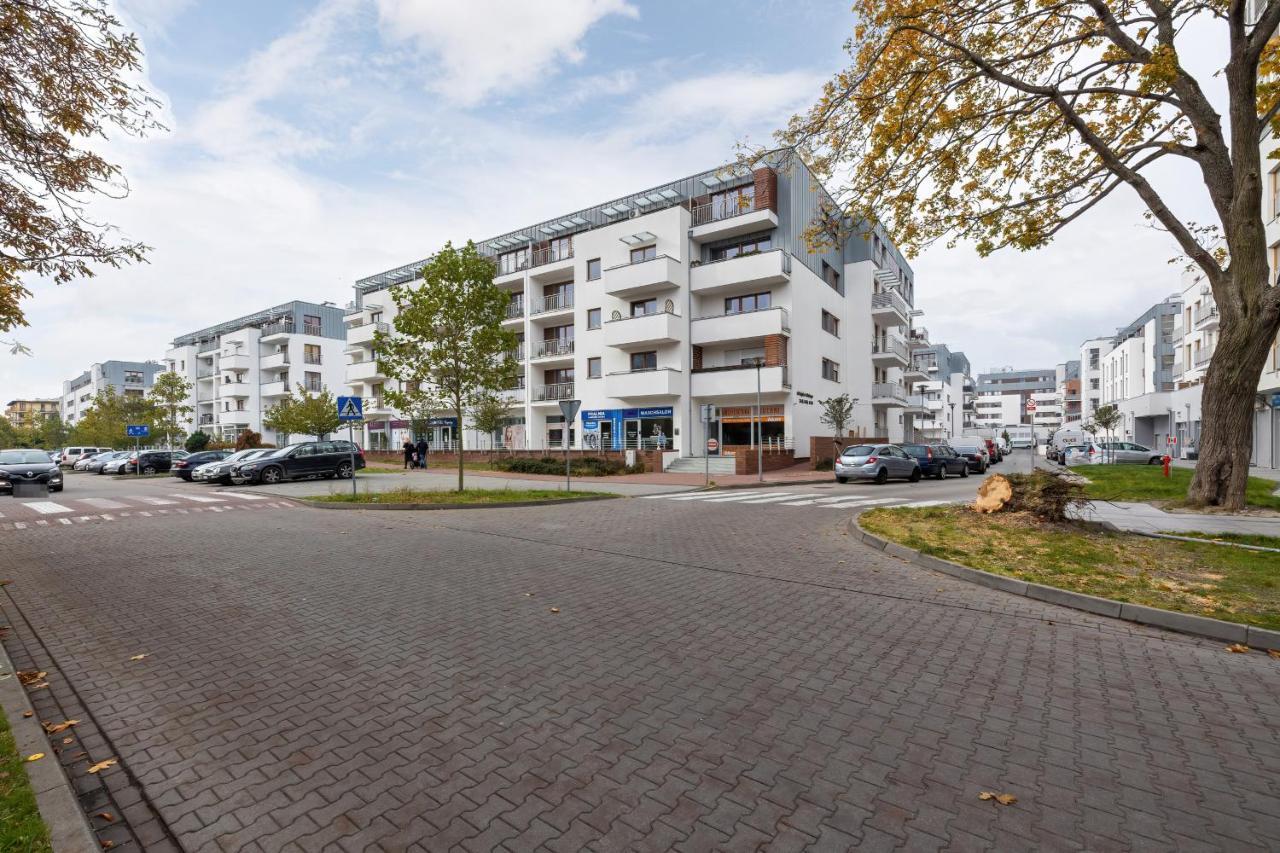 Platan Apartments Swinoujscie Center IV By Noclegi Renters Bagian luar foto